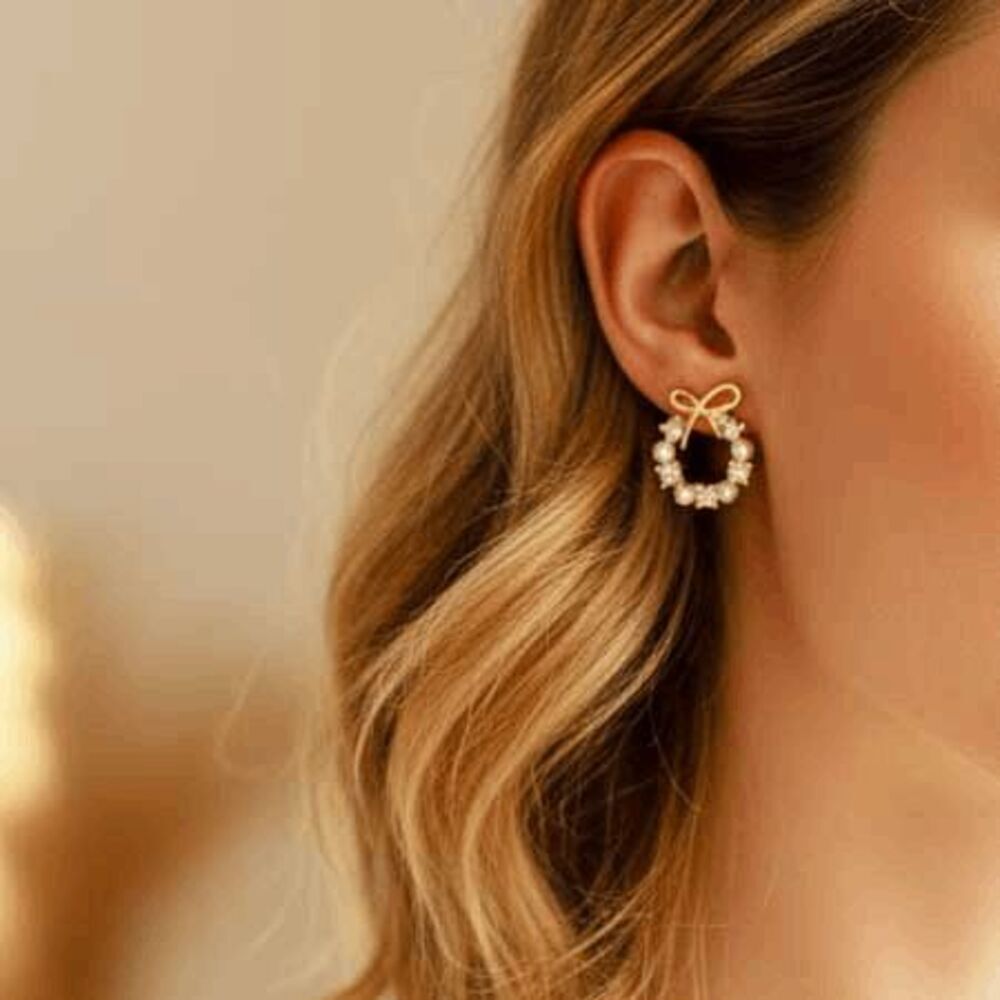 Ladies Sophisticated Yellow Gold Wreath Bow Pearl Round Elegant Earrings - Picture 5 of 8